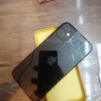 اپل iPhone 11 با حافظهٔ ۱۲۸ گیگابایت