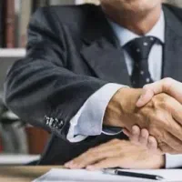 وکیل پایه یک دادگستری ( متخصص در امور کیفری )