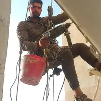 پیچ ورولپلاک نما کار در ارتفاع درزانقطاع طناب راپل