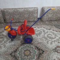 رو رواک بچه و دوچرخه یا سه چرخه بچه|کالسکه و لوازم جانبی|شوشتر, |دیوار