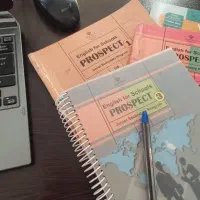 کلاس زبان آنلاین (کتاب مدرسه)