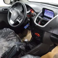 پژو ۲۰۷i - سقف شیشه ای ۱۴۰۴|خودرو سواری و وانت|رشت, شهرک پردیسان|دیوار