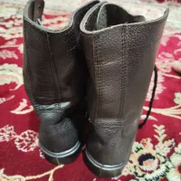 کفش|کیف، کفش، کمربند|زابل, |دیوار