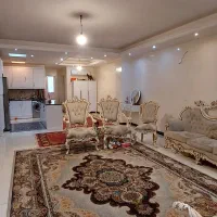 فروش مبل ۹ نفره و میز ناهار خوری ۶ نفره