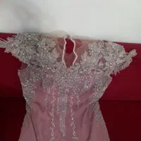 پیراهن مجلسی|لباس|رشت, سعدی (تختی)|دیوار