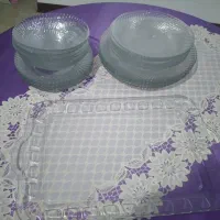 ظروف شیشه ایی