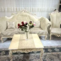 مبل سلطنتی و میزتلویزیون و بوفه