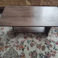 میز عسلی و کتابخونه