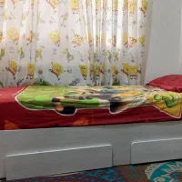تخت نوجوان در حد نو با کشو کاملا سالم