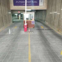 نیروی کار خانم جهت اپراطور پارکینگ تجاری