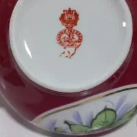 قوردی گردنر و فنجون روسی|کلکسیون اشیاء عتیقه|همدان, |دیوار