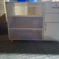 یک عدد میز در حد نو