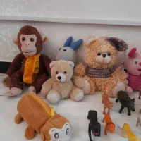 عروسک وحیوانات اسباب بازی