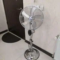پنکه کاملا سالم و تمیز
