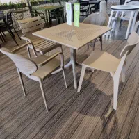 میز و صندلی رستوان و فست فود