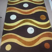 فرش 6 متری و میز تلویزیون ترک سایز ۴۵ اینچ به بالا