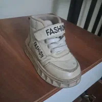 کالسکه کفش ۲۳ لباس یلدا۲ سال|کالسکه و لوازم جانبی|تهران, منیریه|دیوار