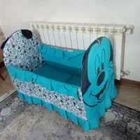 تخت نوزاد کاملا سالم