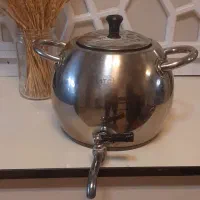 ک.ت.ری رو گازی شیر دار سالم تمیز قو.ری بزرگ سماور