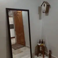 آینه قدی با قاب چوبی قهوه ای