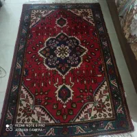 یک قالیچه دستباف و یک ماشینی|فرش|مشهد, هفت تیر (آب و برق)|دیوار