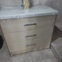 کانتر و سه کشو کابینت