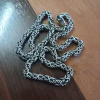 زنجیر نقره ۹۹۹