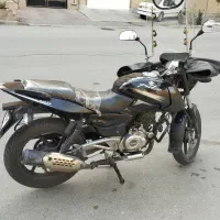 پالس ۱۸۰ تمام مشکی