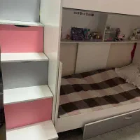 تخت خواب دو طبقه کشودار بزرگ به همراه میز تحریر|تخت و سرویس خواب|رشت, کوی مهر|دیوار