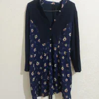 تعدادی لباس|لباس|شاهینشهر, عطار|دیوار