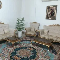 مبل ۷نفره سالم وبدون آسیب دیدگی همراه میزعسلیها