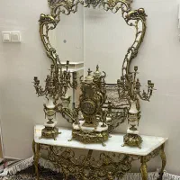 آیینه کنسول برنزی با ساعت و شمعدان خروسی درجه یک
