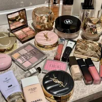 جذب دستیار میکاپ