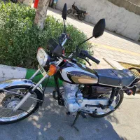 هندا لیفان 125 کاربرات