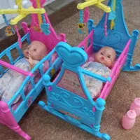 اسباب بازی گهواره همرا با عروسک صورتی فروخته شد