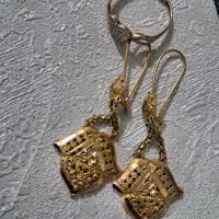 گوشواره و انگشتر طلا
