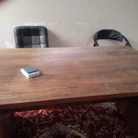 فروش میز بزرگ اداری و۵ صندلی اداری