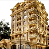 ظفر  لوکیشن عالی ۱۸۵متر لوکس ۲ پارکینگ باکس
