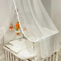 تخت کنار مادر جودیکو