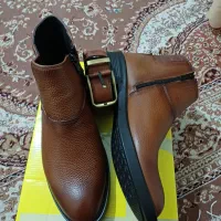 نیم پوت تمام چرم گاوی سایز۴۲باکمربند