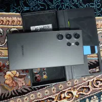 s24والترا سالم بدون خط خش بسیار تمیز