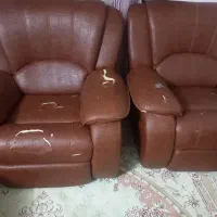 دو عدد مبل تک نفره چرم|مبلمان خانگی و میز عسلی|قوچان, |دیوار