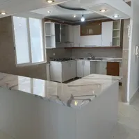 رهن و اجاره ۹۶ متر ۲ خواب ۱۱ ساله فول