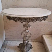 میز آیینه و شمعدان