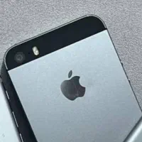 آیفون SEو S5