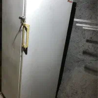 یخچال قدیمی سالم و موتور سالم ولی نشت دارد