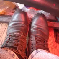 کفش چرم|کیف، کفش، کمربند|آستانه اشرفیه, |دیوار