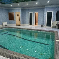 اجاره ویلا با استخر سرپوشیده و آبگرم و تمیز