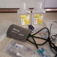 ویزیت تزریقات سرمتراپی و درمان