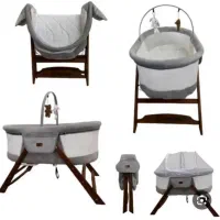 گهواره کنار تخت مادر